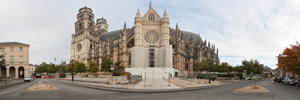 Cathedrale Sante-Croix d'Orleans Panorama